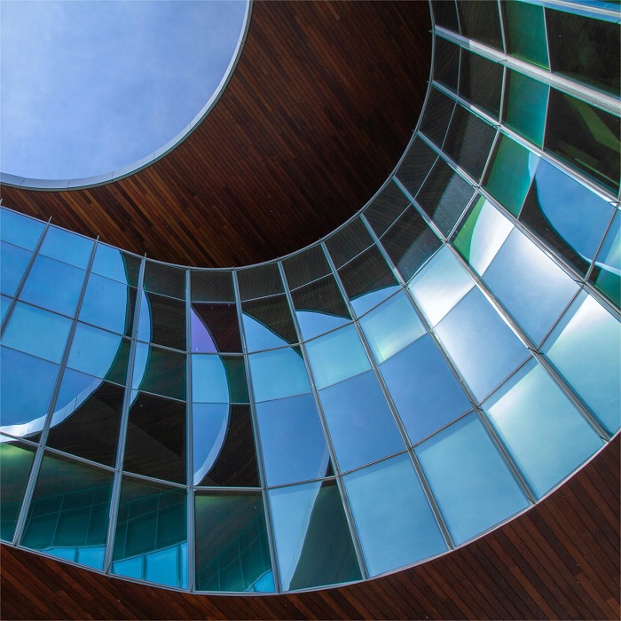 curved glass panels